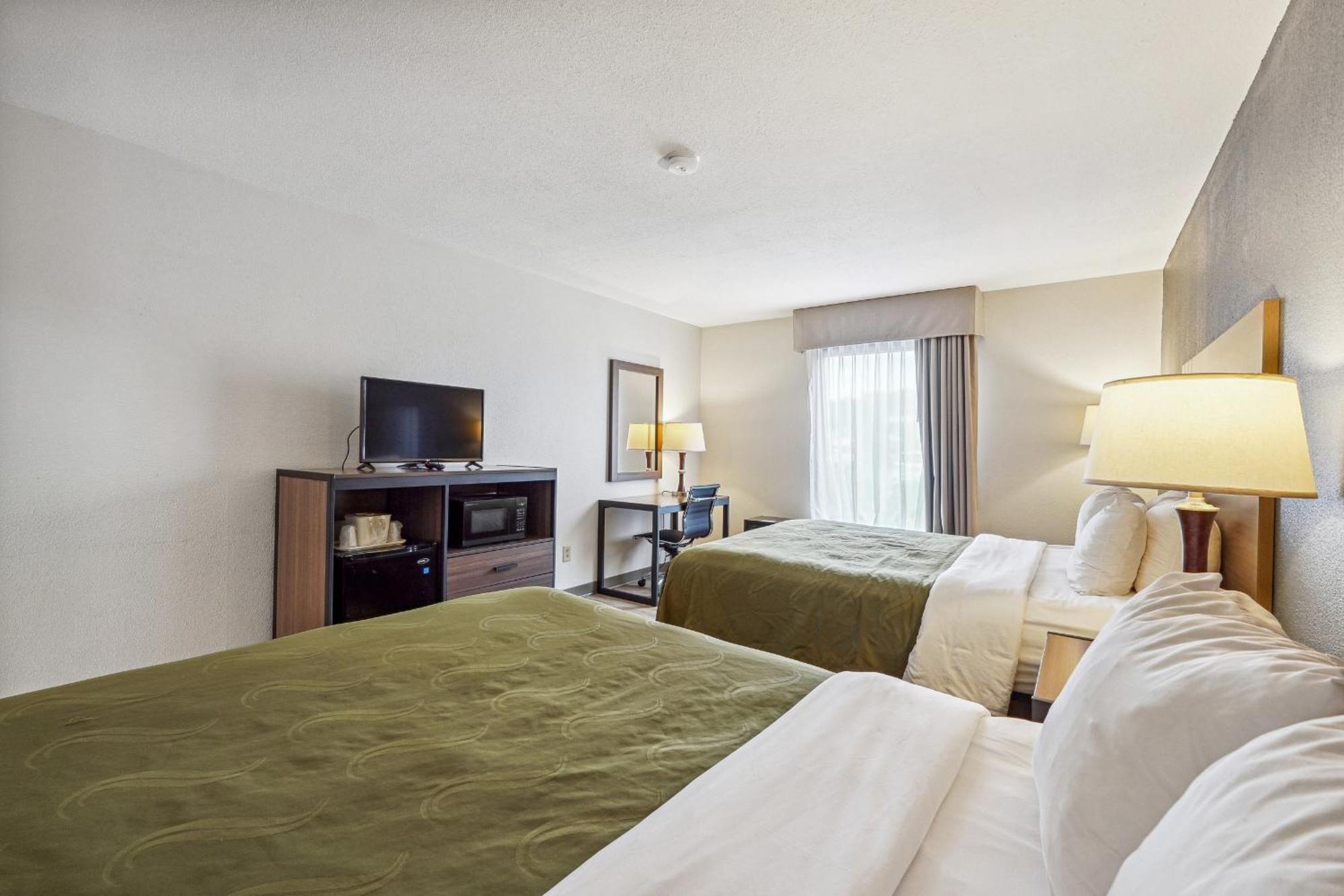Quality Inn & Suites Dawsonville Buitenkant foto