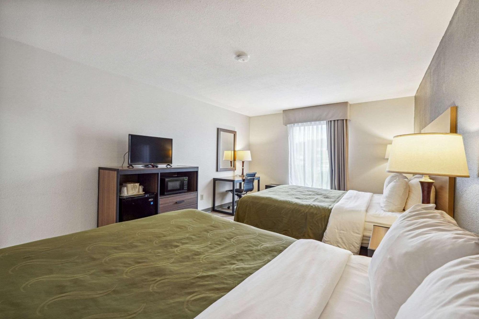 Quality Inn & Suites Dawsonville Buitenkant foto